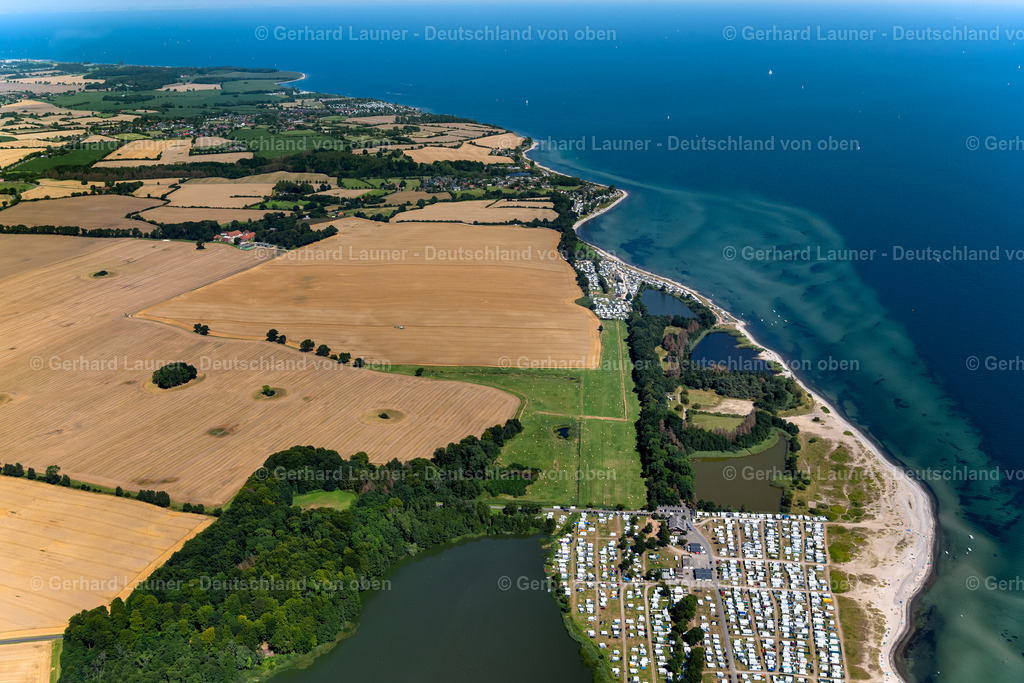 4037871 | Küstenlandschaft bei Langholz 07.08.2020 Strukturen auf landwirtschaftlichen Feldern in Lehmberg im Bundesland Schleswig-Holstein, Deutschland. // Structures on agricultural fields in Lehmberg in the state Schleswig-Holstein, Germany. Foto: Gerhard Launer