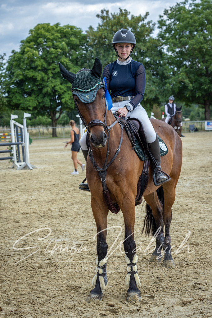 20260704-_3LI1883 | Tierfotografie Pferde, Hunde, Katzen, Haustiere.
Turnierfotografie Reitturniere, Reiten, Springreiten, Dressur in Hanau, dem Main-Kinzig-Kreis und dem Rhein-Main- Gebiet um Frankfurt