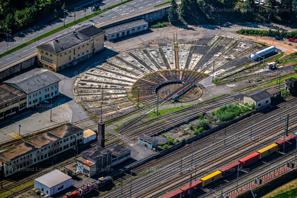 4050785 | REGENSBURG 02.09.2021 Gleisanlagen an der Kirchmeierstraße am Depot des Betriebswerkes in Regensburg im Bundesland Bayern, Deutschland. // Tracks on Kirchmeierstrasse at the depot of the operating plant in Regensburg in the state Bavaria, Germany. Foto: Gerhard Launer