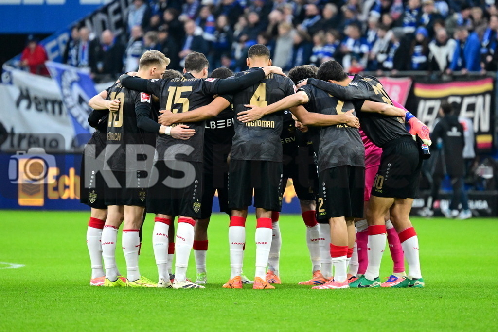KBS Picture_HSV-Stuttgart_031 | Stuttgarter Teamkreis ,Sportplatz :  Volksparkstadion, - Realisiert mit Pictrs.com