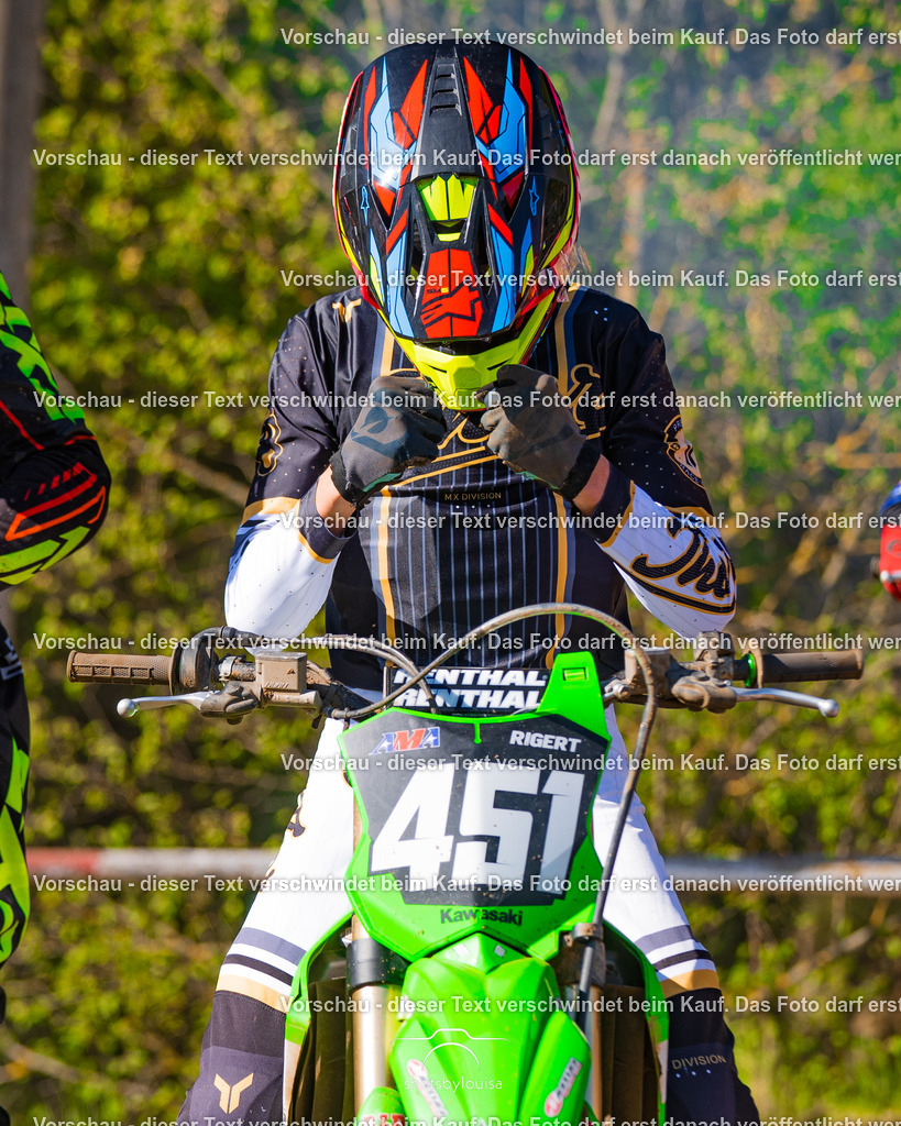 20260501_MCWriezen-3950 | Sportfotografin aus Berlin-Brandenburg mit Fokus auf Motocross. Ich halte deine sportliche Leistung und echte Emotionen auf und neben der Strecke professionell fest. Entdecke die Fotos von deinem Rennen und bestelle sie direkt hier im Shop.