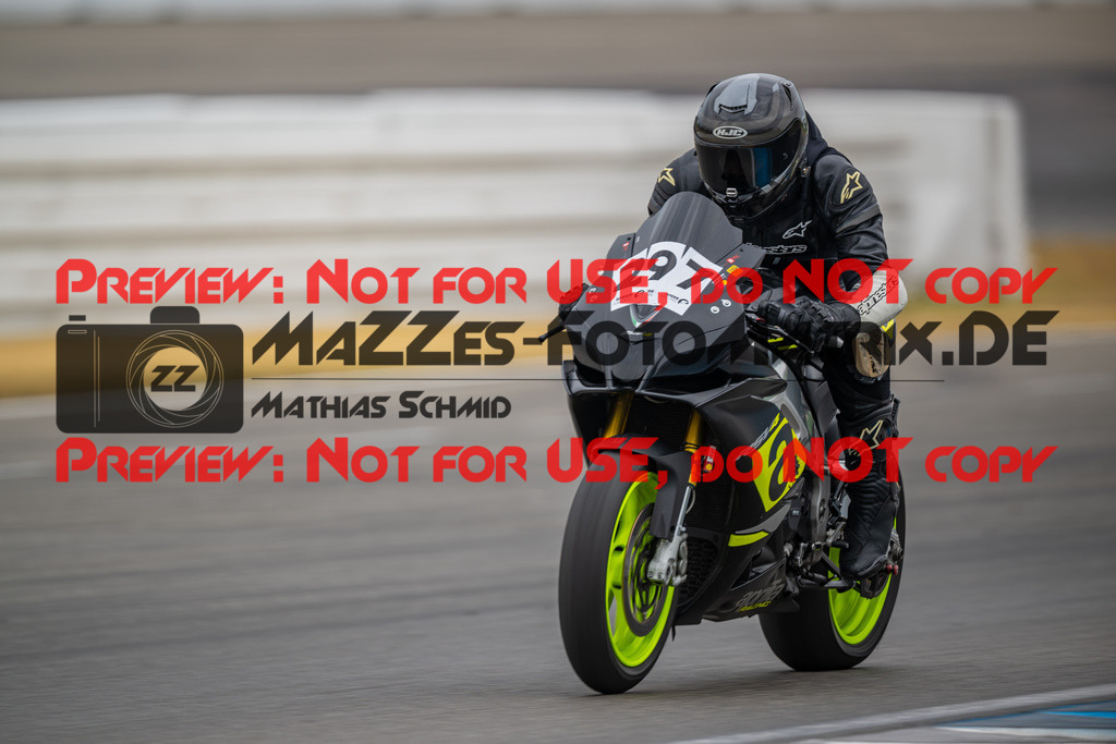 MaZZes-Fotomatrix-20260809-573923 | R1