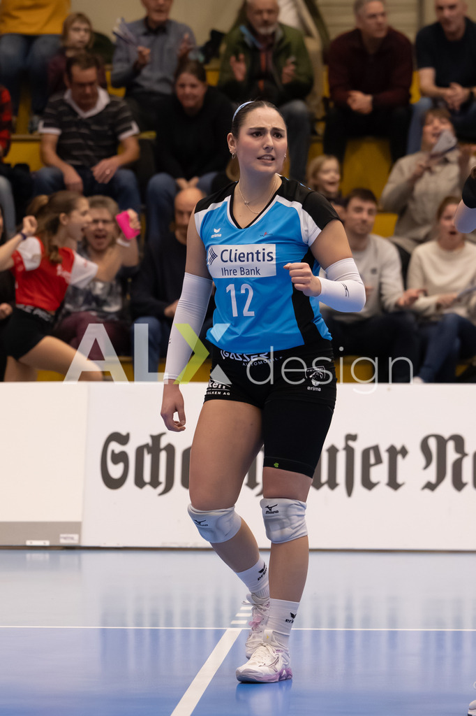 Volleyball I Frauen I Saison 2025-2026 I Volleyball NLA | Women I Round 16 I VC Kanti Schaffhausen - Viteos NUC I 31.01.2026 | 12 Isabella Loffreda (CH) (VC Kanti Schaffhausen) – Libera - Realisiert mit Pictrs.com