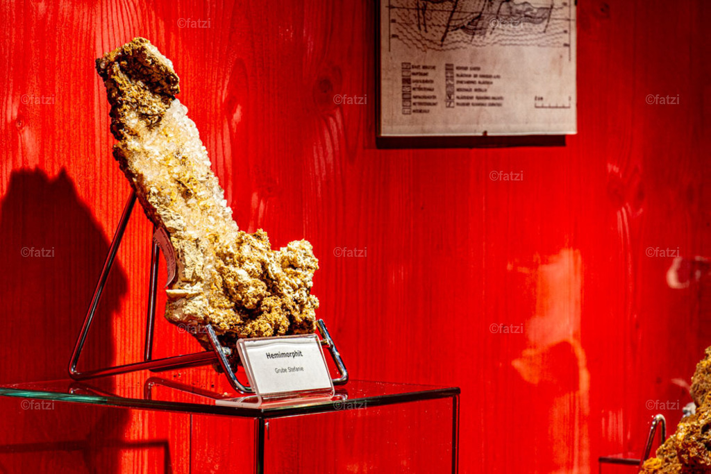Bergbau-Museum Innen _fatzi_20230908-150627 | Fatzi Bilder-Archiv! 
Die Bilder sind für private Nutzung lizenzfrei. Die kommerzielle Nutzung ist möglich und erwünscht, jedoch bitte ich um vorherige Kontaktaufnahme per E-Mail (info@fatzi.at) oder unter +43 650 7828269 - Realisiert mit Pictrs.com