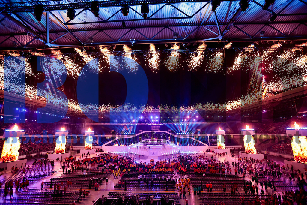 SES_TTGOPC20250716-201 | bond - Realisiert mit Pictrs.com