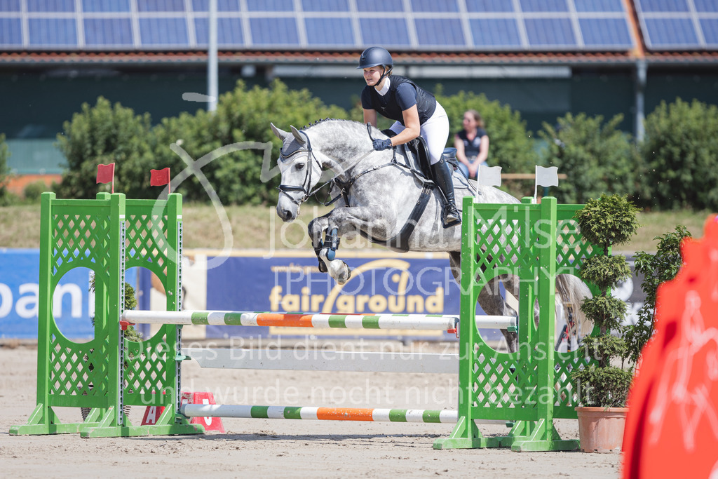 220612_LüPfSpTa_Stil-A2-335 | Lützower Pferdesporttage
Stilspringprüfung Kl.A** geschlossen
12.06.2022