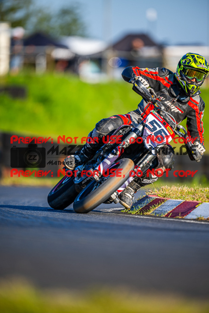 MaZZes_FotoMatrix_230916_0474 | UE40