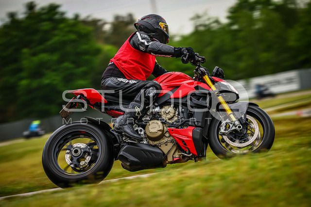 0085-250503_DCB-016_85 | Deine Full-Service-Agentur für ✔️Videoproduktionen und ✔️Motorsportfotografie Jetzt Angebot anfragen!