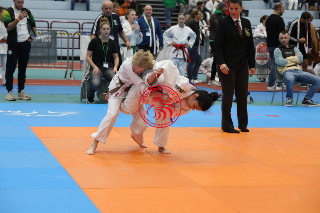 1J7A2653 | Fotos vom Adler Cup - Pictures from Adler Cup

Hier findet Ihr alle Eindrücke und großen Momente der Adler Cup Wochenenden. Here you will find all impressions and great moments of the Adler Cup weekends. - Realisiert mit Pictrs.com