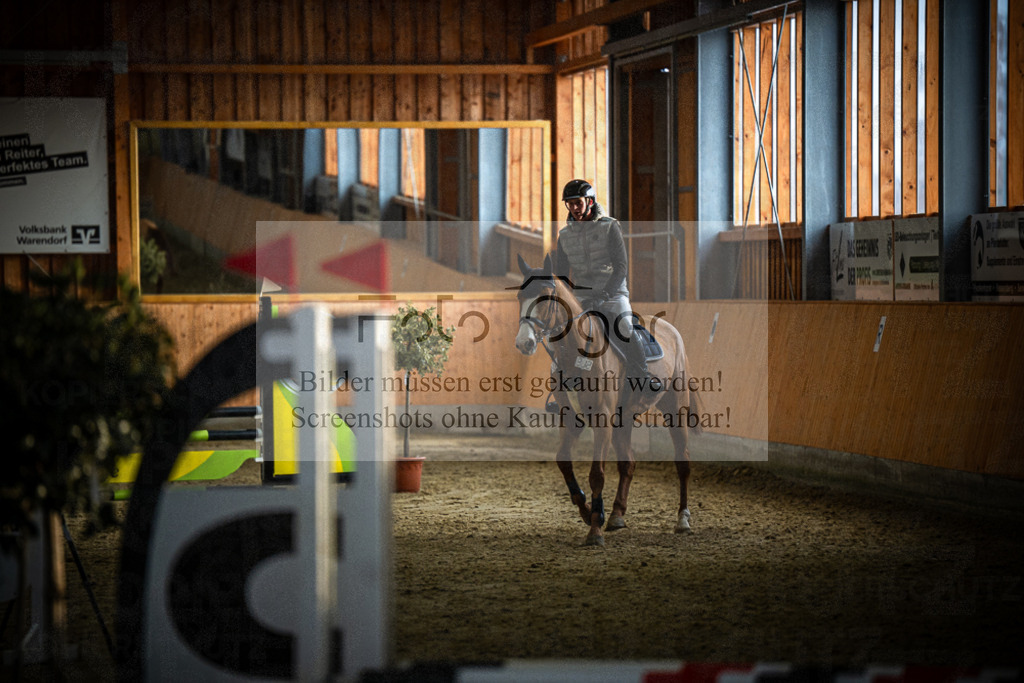 DOS_1493 | Entdecke hochwertige Reitturnierfotos von Foto Oger. Professionell, emotional und authentisch – jetzt Lieblingsmomente im Shop bestellen.Deutschlandweite Turnierfotografie. - Realisiert mit Pictrs.com