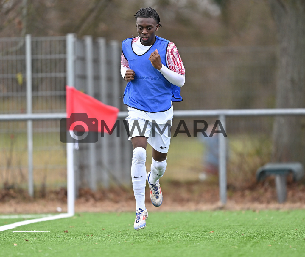 Fussball I Herren I Saison 2025-2026 I Bundesliga I 6. Spieltag I Eintracht Frankfurt - FC Bayern München  | MWMARA - Realisiert mit Pictrs.com
