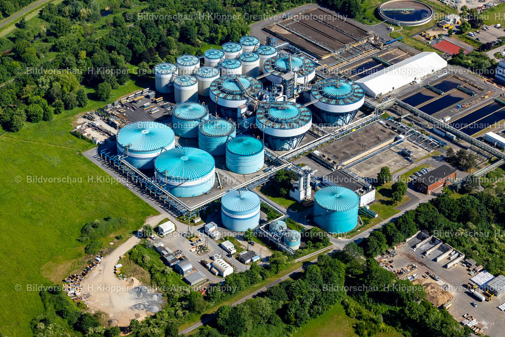 Luftbild Leverkusen-3425 | Luftbildfotografie und Luftbild Chemiekalien - Hochtanklager in Leverkusen im Bundesland Nordrhein-Westfalen, Deutschland - Realisiert mit Pictrs.com