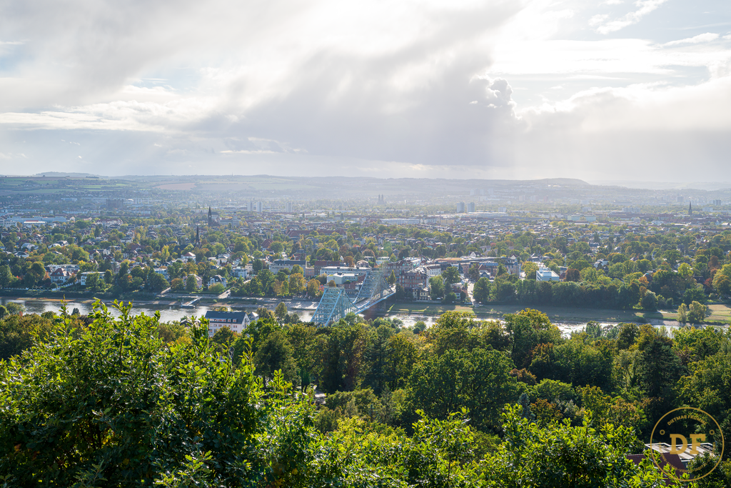 20251005-_DF83607 | Geschenke, Wandbilder und Accessoires mit Motiven aus Dresden und anderen schönen Orten zur Verschönerung Deines zu Hauses und zum verschenken gewünscht? Wähle Deine Lieblingsbild auf dem Produkt Deiner Wahl. 