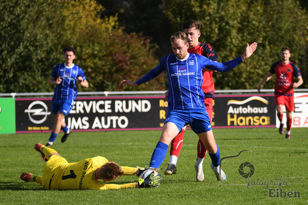 FC Rastede-GVO Oldenburg | Herren Bezirksliga 2; FC Rastede (blau)-GVO Oldenburg (rot) am 29.09.2024; in Rastede (Sportanlage Köttersweg), Photo: Philip Eiben 2024 - Realisiert mit Pictrs.com