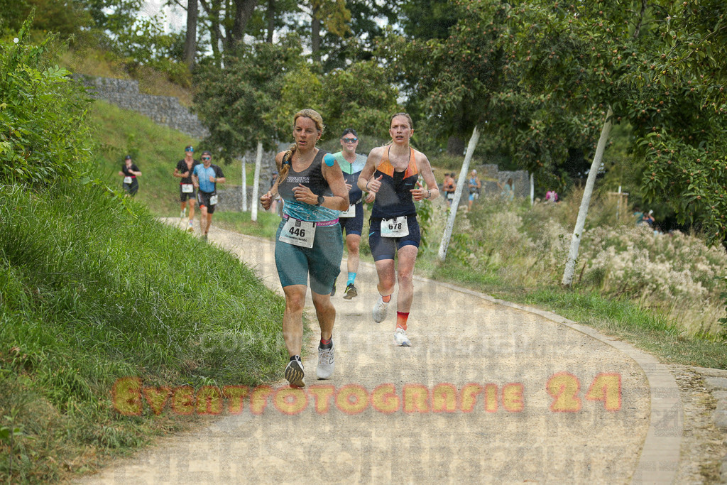 250824_1419_EX1_5798 | Sportfotografie im Rhein-Sieg Kreis, Köln, Bonn, NRW, Rheinland Pfalz, Hessen, etc. Unser Tätigkeitsfeld umfasst den Laufsport vom Volkslauf über den Marathon, Duathlon, Triathon bis zum Ultralauf wie Kölnpfad Ultra oder Schindertrail.