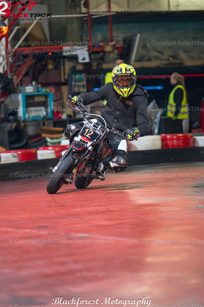 26_01_25racetrck.1222-11 | Sportfotografie , Motorsport, Motoross, Reitsport, Mointainbike, Enduro,
Landschaft , Outdoor, Eventfotografie, Landschaft, Bilder online bestellen - Realisiert mit Pictrs.com