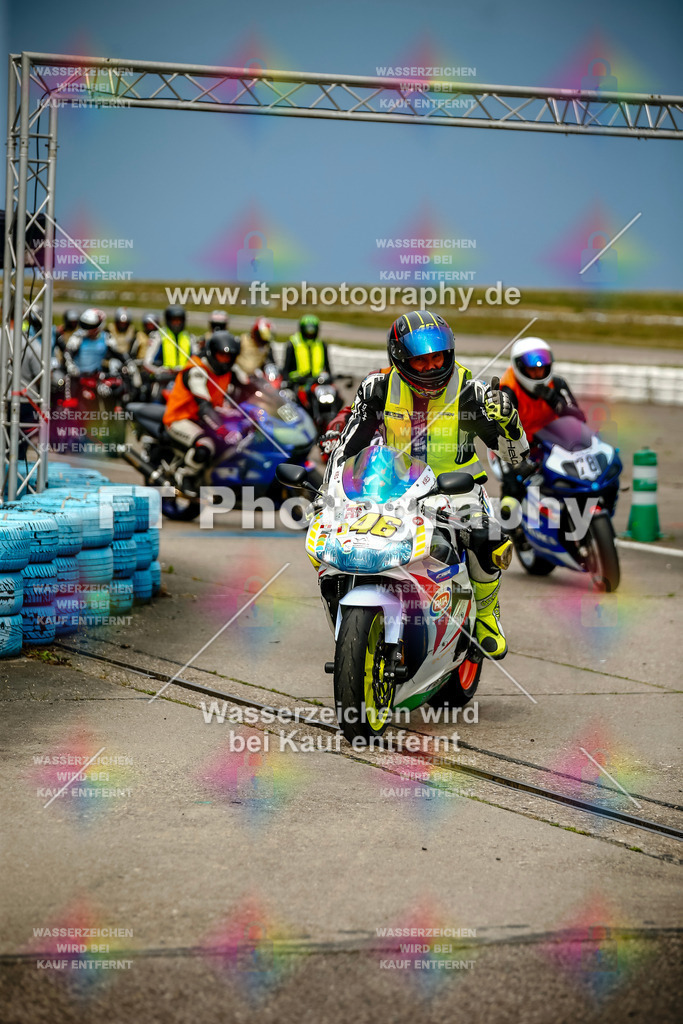 Chambley Juli-1266 | Hier findet Ihr Bilder von Touristenfahrten auf der Nürburgring Nordschleife oder von anderen Veranstaltungen die ich besucht habe. Viel Spass beim Durch Schauen 