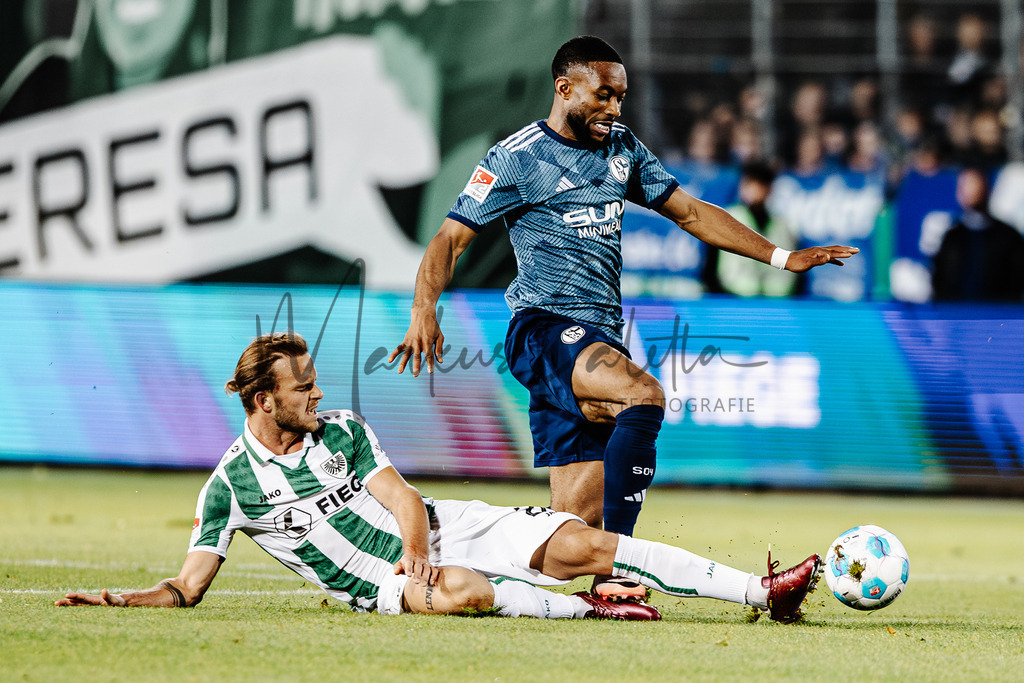 2. Bundesliga, Saison 2024/25, 7. Spieltag: SC Preußen Münster - FC Schalke 04 | Münster, 28.09.2024: 2. Bundesliga, 7. Spieltag, SC Preußen Münster gegen FC Schalke 04 im LVM-Preußenstadion in Münster. Foto: sportfotografie.ms | Markus Paletta - Realisiert mit Pictrs.com