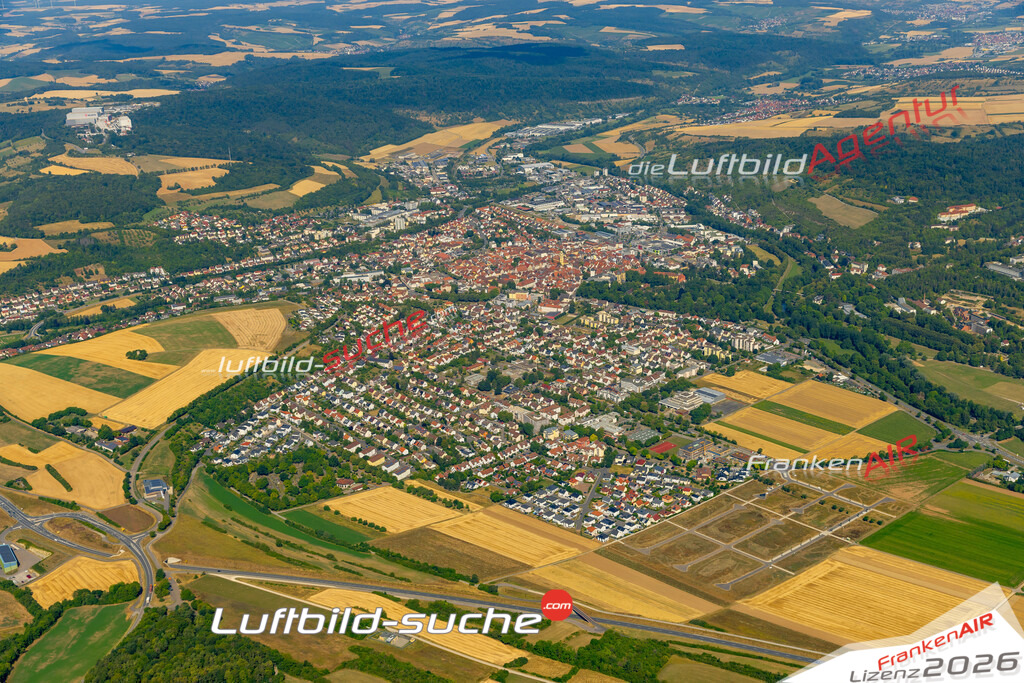 Das Luftbild zeigt :  Bad Mergentheim - Die Luftaufnahme wurde 2023 vom UL-Flugzeug aus erstellt ( keine Drohne ) - Hochauflösende Luftaufnahme - Für grossformatige Ausdrucke geeignet. Die Geschenkidee !Mit Lizenz und Bildrechte bestellbar