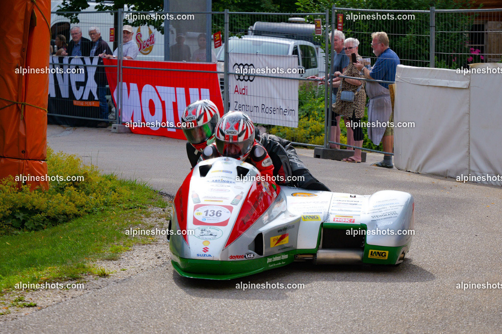 P1025685 | Erleben Sie atemberaubende, hochqualitative Fotos Ihrer Fahrt entlang der malerischen Alpenstraßen. Besuchen Sie alpineshots.com, um professionelle Aufnahmen Ihrer unvergesslichen Reise zu finden und zu kaufen - Realisiert mit Pictrs.com
