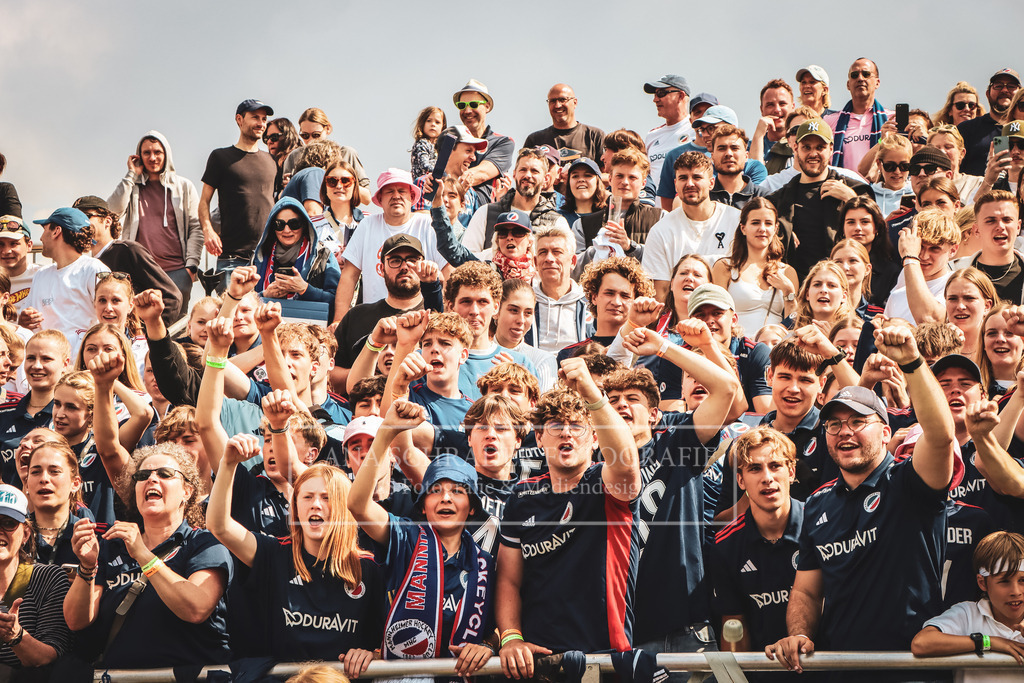 HERREN BUNDESLIGA DM FINALE Mannheimer HC - Hamburger Polo Club 19.05.24 Bonn-118 | lanaschraderfotografie - Realisiert mit Pictrs.com