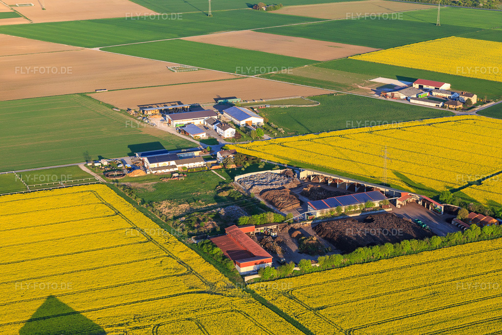 Luftbild: Kompostierungsanlage Brunnenhof GmbH in Biebesheim am Rhein im Bundesland Hessen in Deutschland. Foto: IMG_077714.jpg vom 23.04.2015 durch Werner Riehm/FLY-FOTO.deBrunnenhof Kompostierungsanlage - Aus der Natur - Für die Natur