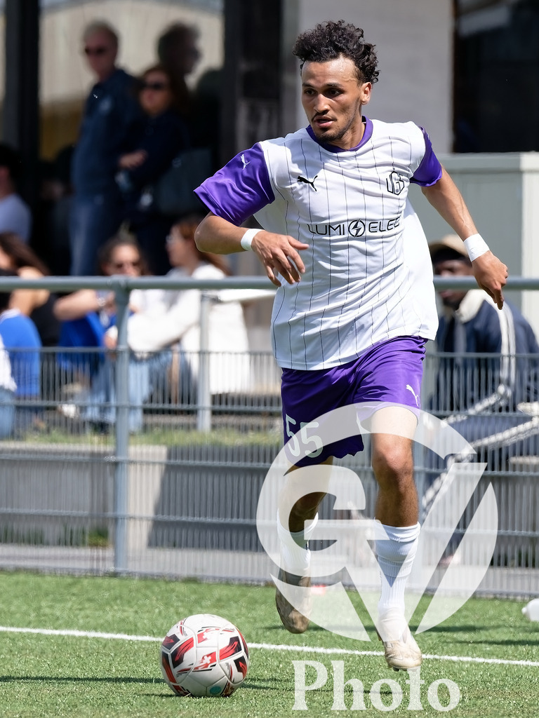FC Vernier  v UGS FC  - 2eme ligue inter  | Geneva, Switzerland - April 19 : during the 2eme ligue inter  match between FC Vernier  and UGS FC  at Stade de Vernier on April 19 , 2026 in Geneva, Switzerland.