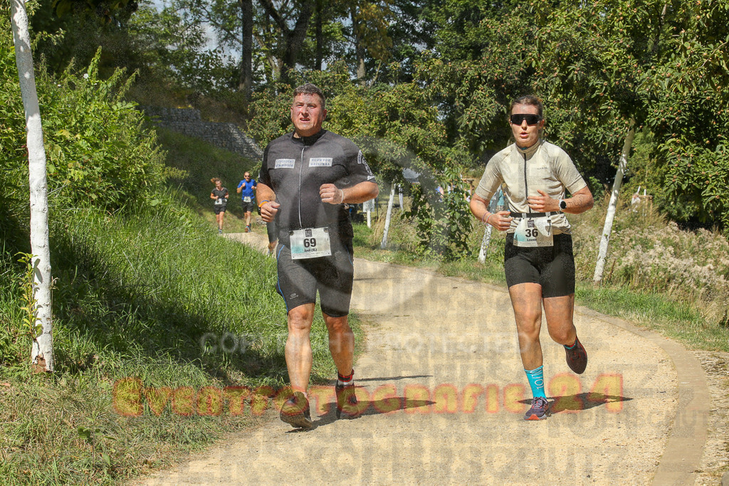 250824_1238_EX1_0005 | Sportfotografie im Rhein-Sieg Kreis, Köln, Bonn, NRW, Rheinland Pfalz, Hessen, etc. Unser Tätigkeitsfeld umfasst den Laufsport vom Volkslauf über den Marathon, Duathlon, Triathon bis zum Ultralauf wie Kölnpfad Ultra oder Schindertrail.