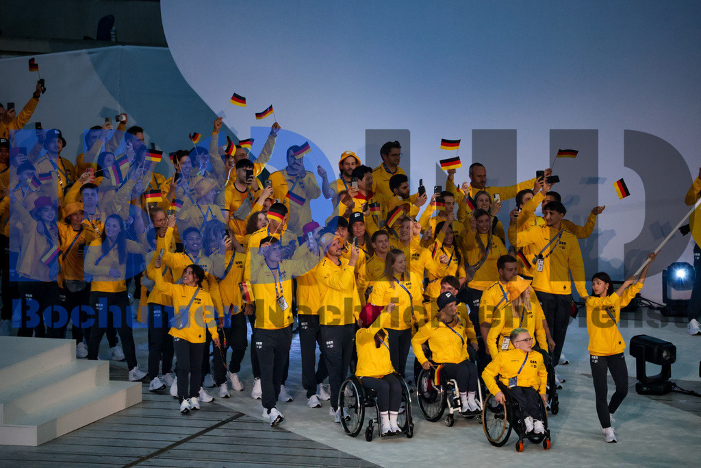 SES_TTGOPC20250716-148 | bond - Realisiert mit Pictrs.com