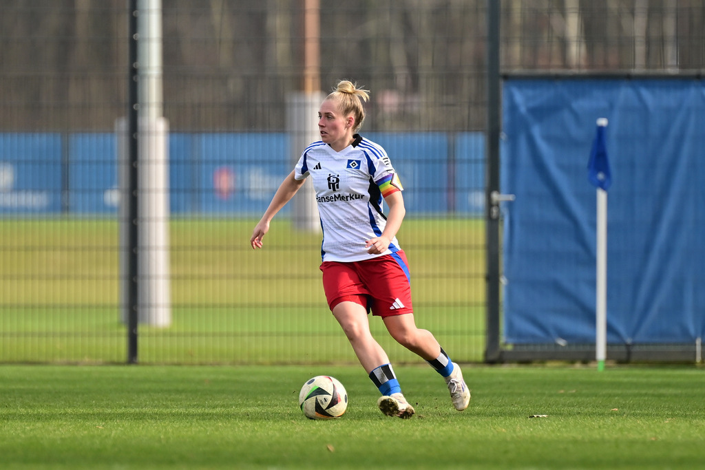 Fußball I Frauen I Saison 2024-2025 I 2. Bundesliga I 19. Spieltag I Hamburger SV - SV 67 Weinberg | Der Sportfotograf. - Realisiert mit Pictrs.com