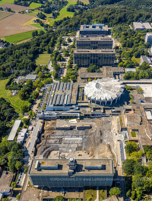 Bochum240816074 | RUB Ruhr-Universität Bochum, Audimax der Ruhr-Universität Bochum muschelförmiges Gebäude, Baustelle mit Ersatzneubau NA, Querenburg, Bochum, Ruhrgebiet, Nordrhein-Westfalen, Deutschland