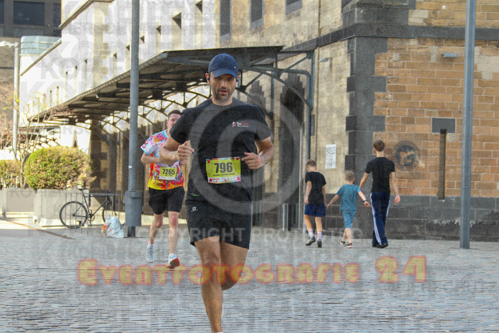 250920_1455_EV4_7557 | Sportfotografie im Rhein-Sieg Kreis, Köln, Bonn, NRW, Rheinland Pfalz, Hessen, etc. Unser Tätigkeitsfeld umfasst den Laufsport vom Volkslauf über den Marathon, Duathlon, Triathon bis zum Ultralauf wie Kölnpfad Ultra oder Schindertrail.
