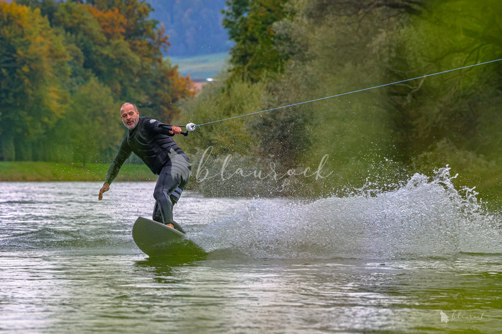 Closing Surf 2024 - 13. October 2024 | Closing Surf 2024Limmat, ZürichBild: Waltraud Blaurock | Blaurock Pix