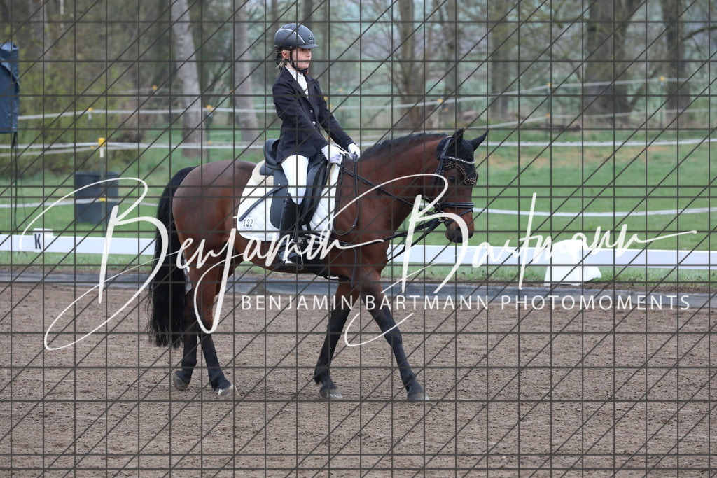 AZ2A3501 | Benjamin Bartmann Photomoments