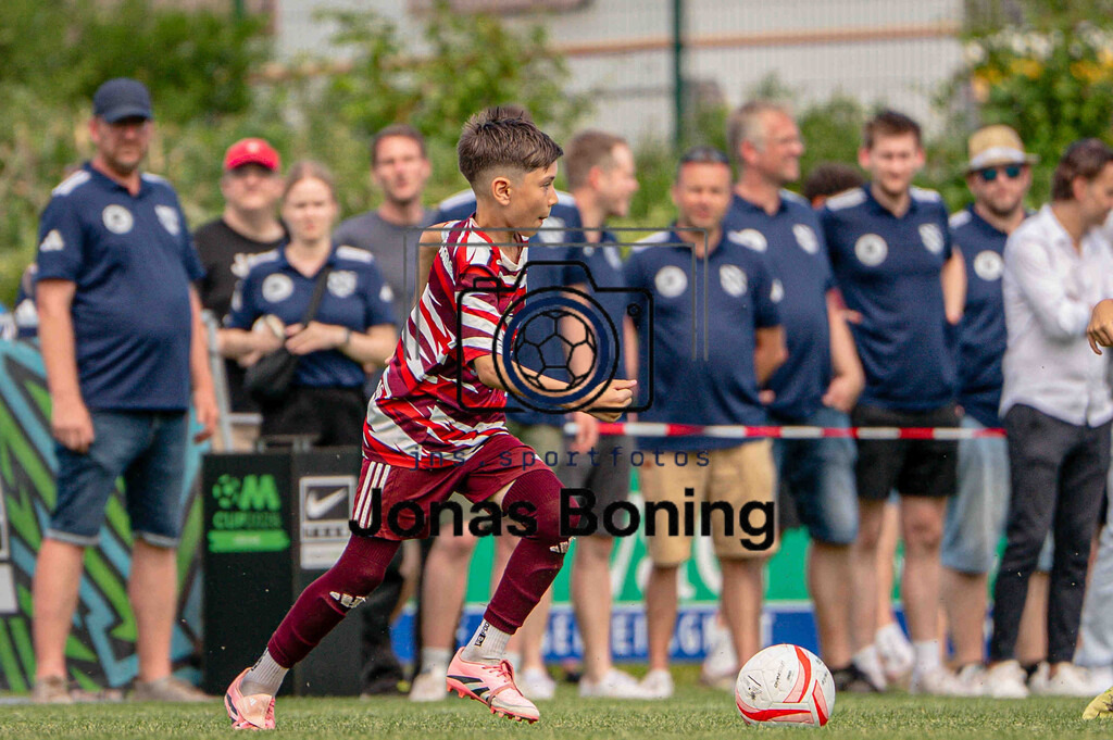 Fußball I E-Junioren I Saison 2025-2026 I OM-Cup Lüsche I Sonntag  I 24542 | jns.sportfotos - Realisiert mit Pictrs.com