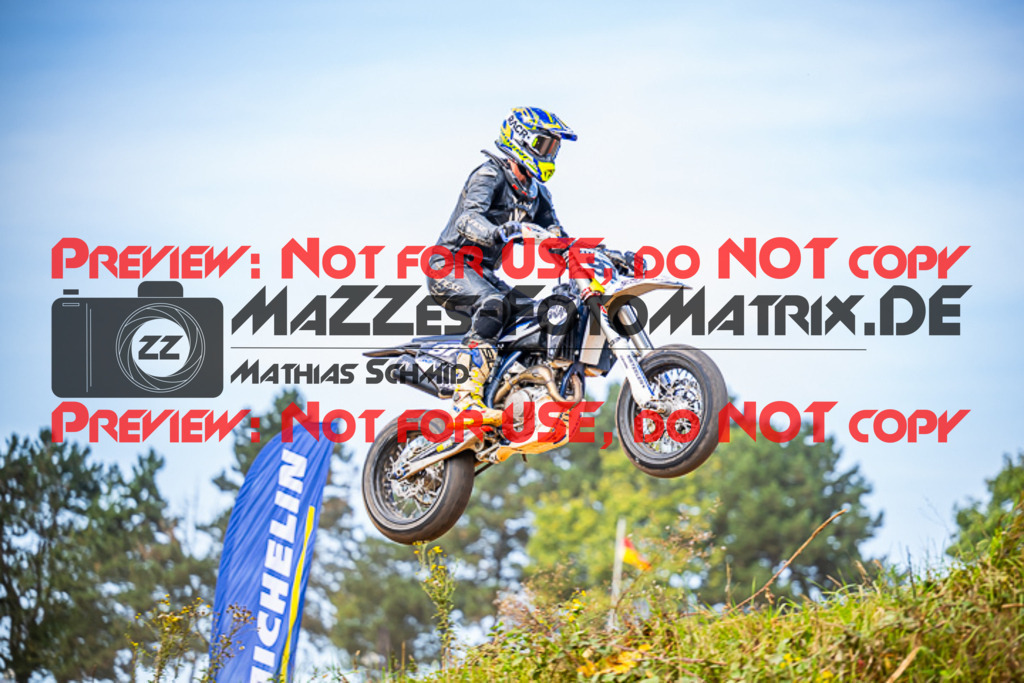 MaZZes_FotoMatrix_230917_1702 | S4