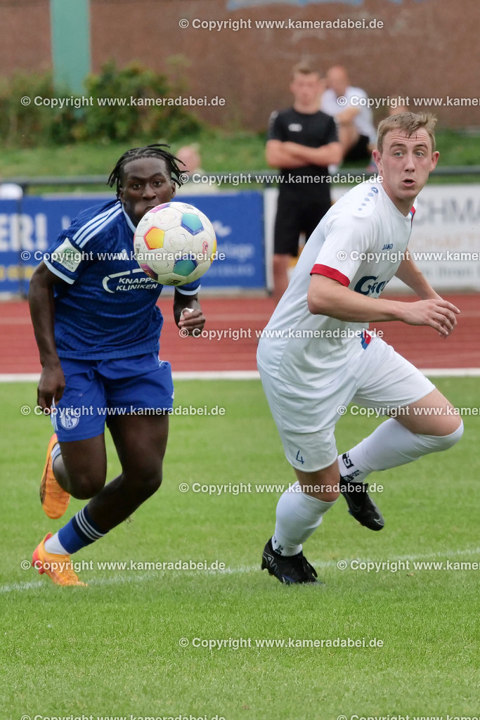 Fußball : Testspiel : SuS 09 Dinslaken - Schalke 04 U 19 am 25.07.2024 | Foto : Jochen Emde / www.kameradabei.de - Realisiert mit Pictrs.com