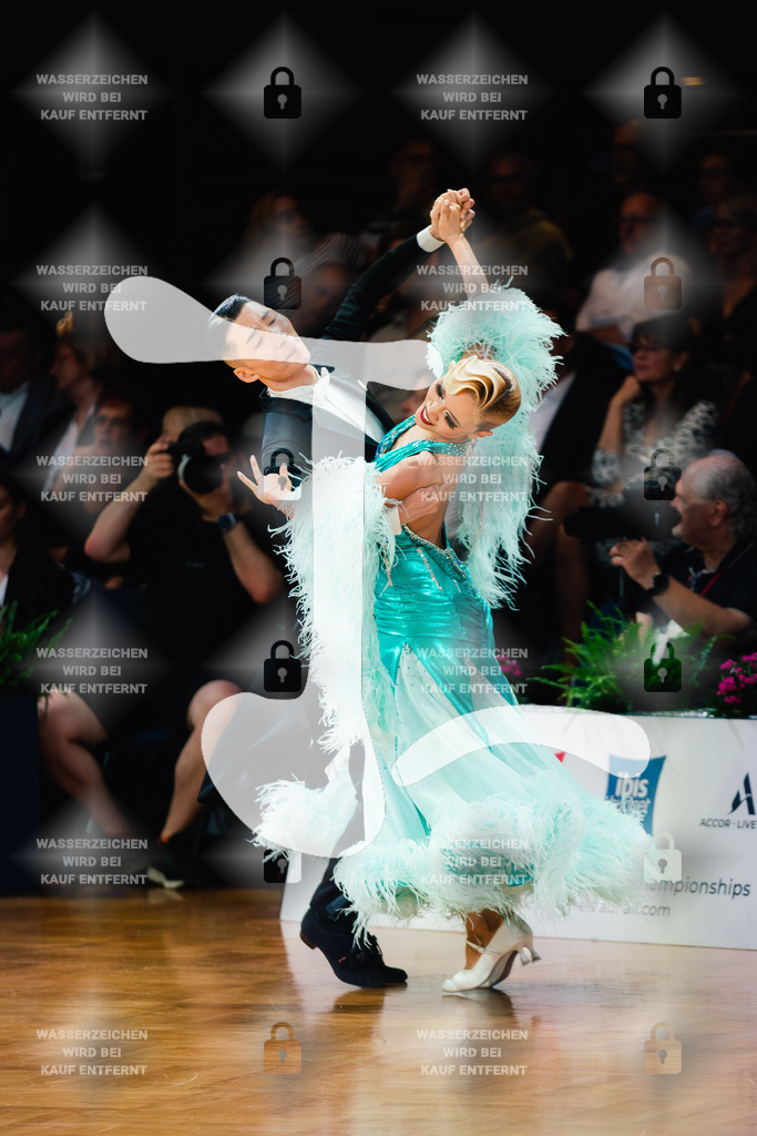 GOC 2025 - WDSF PD Super Grand Prix Standard 14th (29) Dongsoo Kim _ Miri Jang (South Korea)-2025-08-21-1274 | Webshop for digital downloads and prints of dance sport, event & show photographer Julian Link - Realisiert mit Pictrs.com