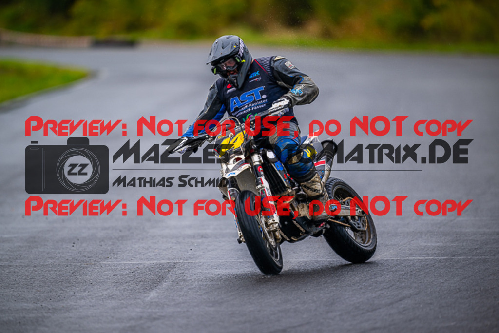 MaZZes_FotoMatrix_230812_6586 | UE40