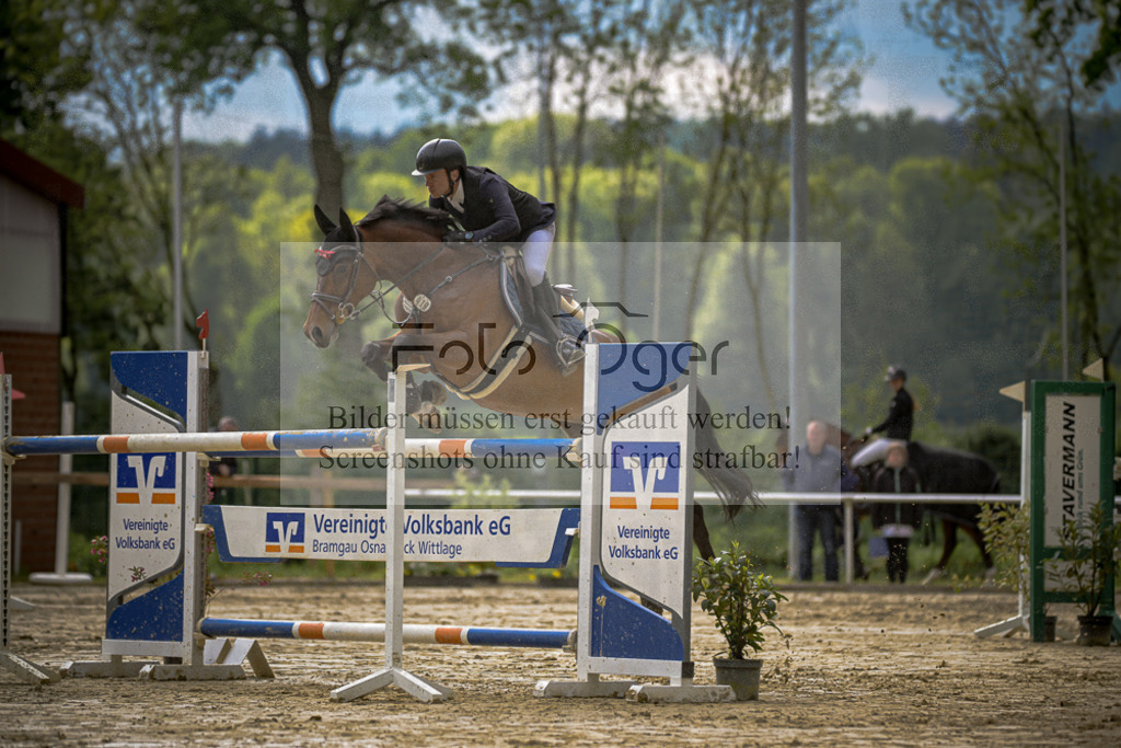 20240505-DOS_3127 | Entdecke hochwertige Reitturnierfotos von Foto Oger. Professionell, emotional und authentisch – jetzt Lieblingsmomente im Shop bestellen.Deutschlandweite Turnierfotografie. - Realisiert mit Pictrs.com