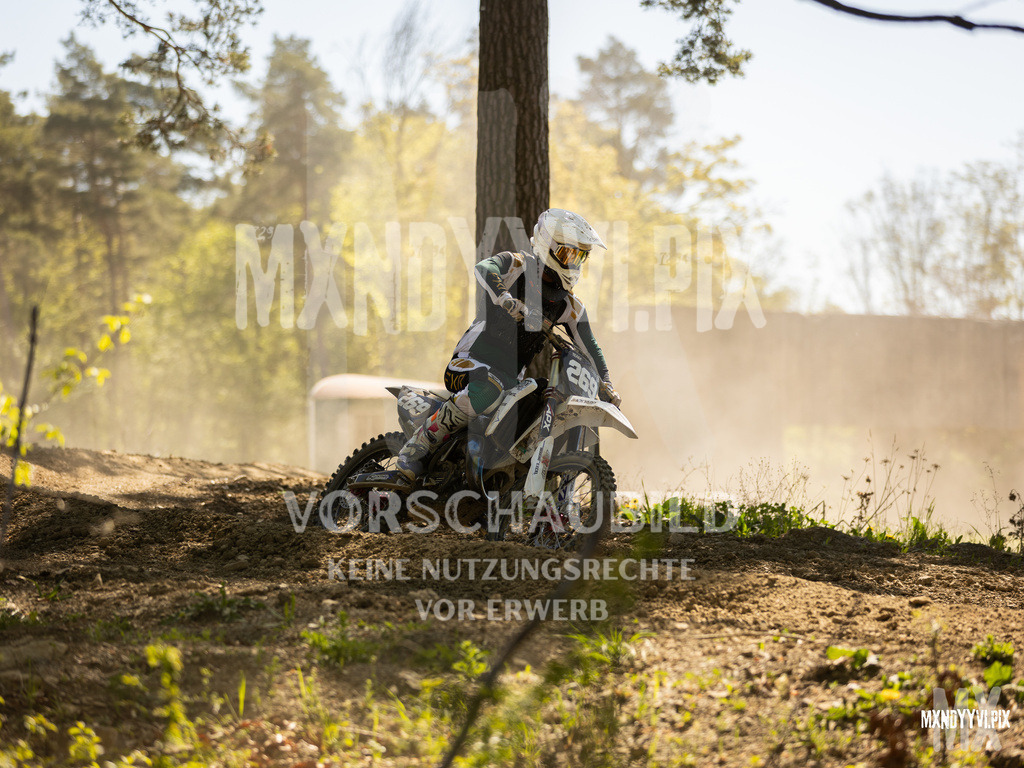 866A4802 | mxndyyvipix