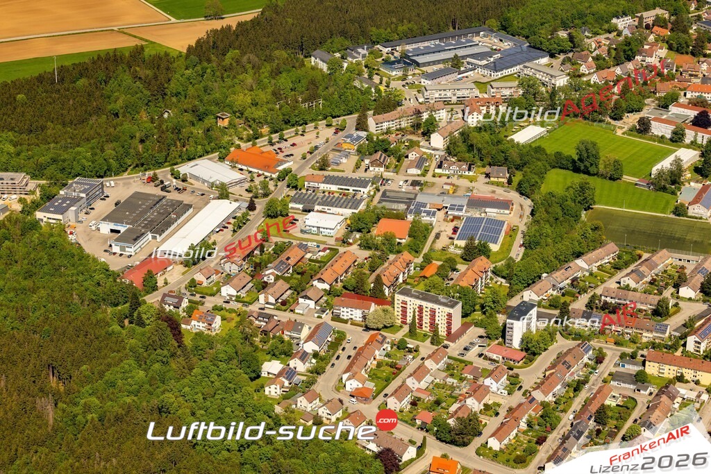 Das Luftbild zeigt : Neugablonz Kaufbeuren - Die Luftaufnahme wurde 2024 vom UL-Flugzeug aus erstellt ( keine Drohne ) - Hochauflösende Luftaufnahme - Für grossformatige Ausdrucke geeignet. Die Geschenkidee !Mit Lizenz und Bildrechte bestellbar