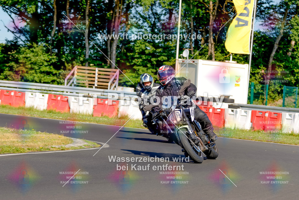 _MOT8850 | Hier findet Ihr Bilder von Touristenfahrten auf der Nürburgring Nordschleife oder von anderen Veranstaltungen die ich besucht habe. Viel Spass beim Durch Schauen 