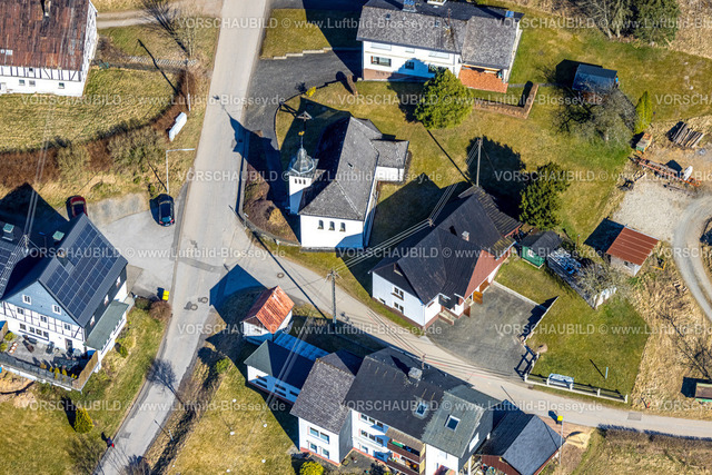 Kirchhundem250308444Varste | Luftbild, Wohngebiet Ortsansicht und Kirche Jakobuskapelle, Varste, Kirchhundem, Sauerland, Nordrhein-Westfalen, Deutschland