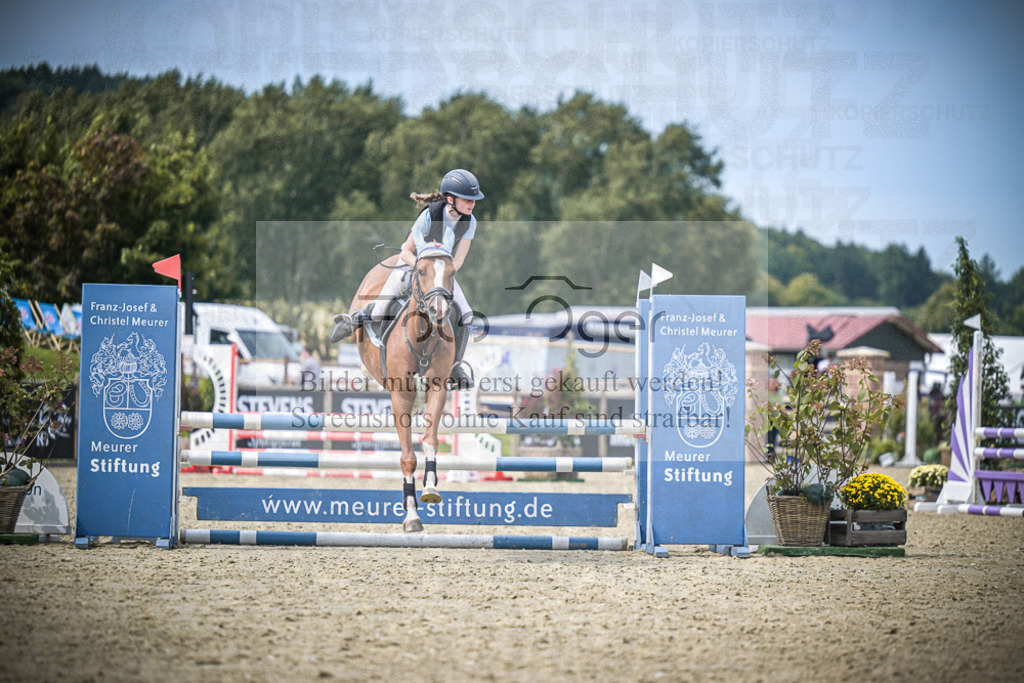 DOS_5027 | Entdecke hochwertige Reitturnierfotos von Foto Oger. Professionell, emotional und authentisch – jetzt Lieblingsmomente im Shop bestellen.Deutschlandweite Turnierfotografie. - Realisiert mit Pictrs.com