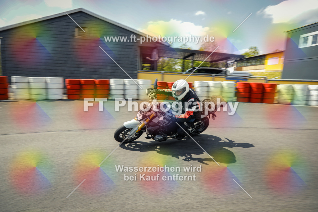 OBK_Mai_Justin_Uwe-11064 | Hier findet Ihr Bilder von Touristenfahrten auf der Nürburgring Nordschleife oder von anderen Veranstaltungen die ich besucht habe. Viel Spass beim Durch Schauen 