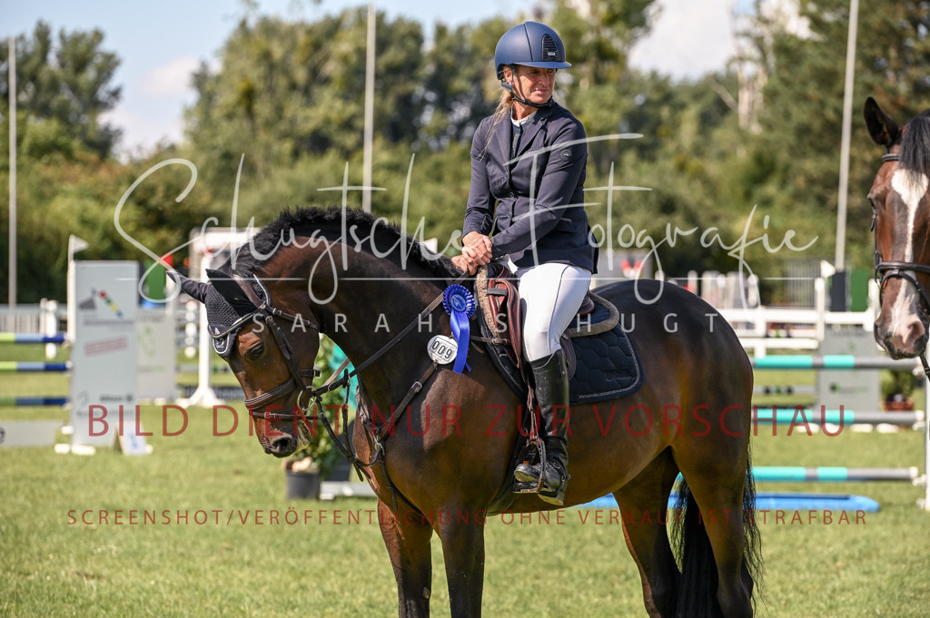 Schugtsche-Düren.2024-09.Springprf.L-222 | Schugtsche Fotografie - Realisiert mit Pictrs.com