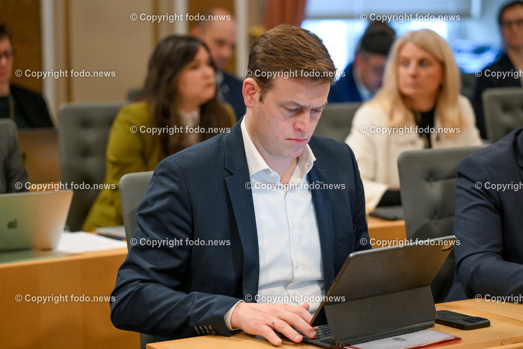 Landhaus Linz_ Promenade_ Landtagssitzung_ 07.03.2024-52 | 07.03.2024, Landhaus Linz AUT, Promenade, Landtagssitzung, im Bild LR Stefan Kaineder (Die Gruenen)