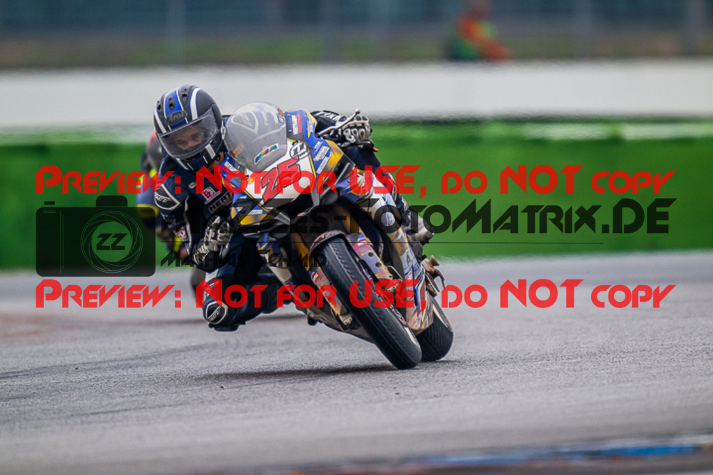 MaZZes_FotoMatrix_220925_6150 | IDM1000