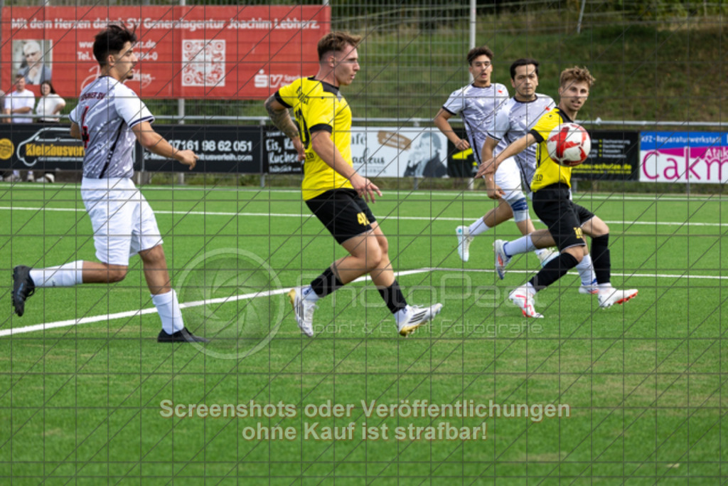 20250824_130340_0192 | #,1.FC Heiningen II (gelb) vs. 1.Göppinger SV III (weiß), Fußball, Kreisliga B7 - Bezirk Neckar/Fils, 01. Spieltag, Saison 2025/2026, Kunstrasenplatz Sportzentrum Heiningen, Krautgarten 1, 73092 Heiningen, 24.08.2025 - 13:00 Uhr,Foto: PhotoPeet-Sportfotografie/Peter Harich